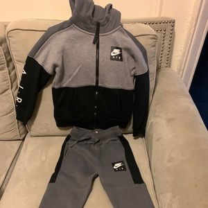 Sweatsuit